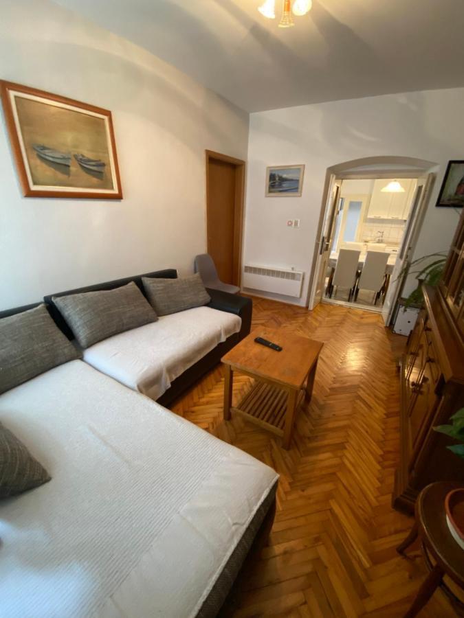 Апартаменти Apartman Rose Макарська Екстер'єр фото