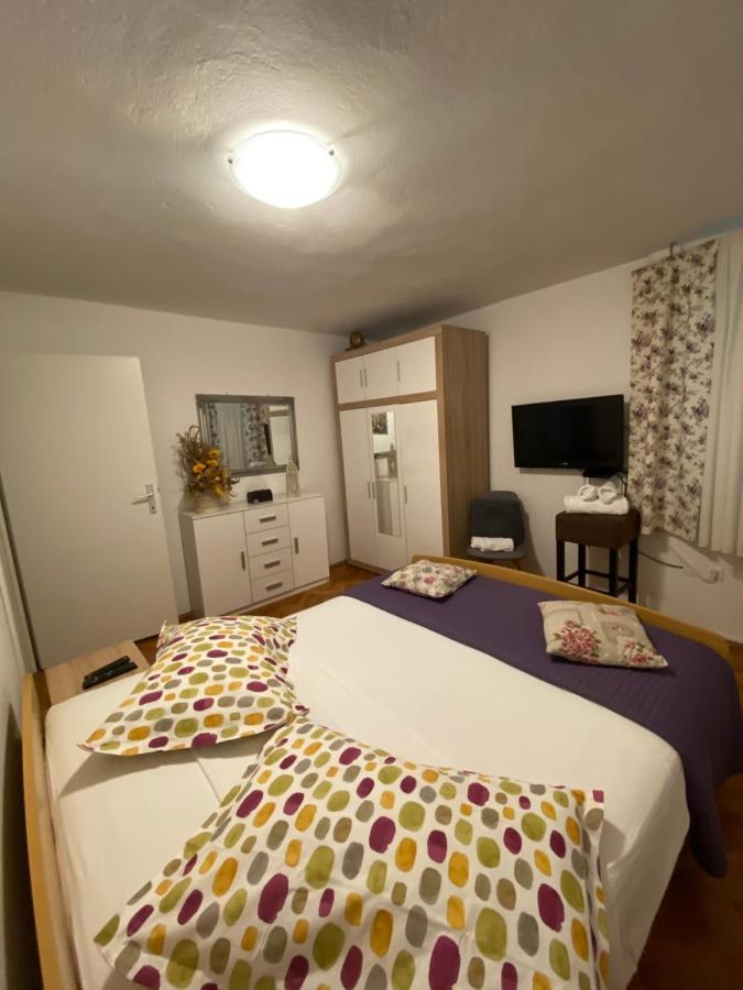 Апартаменти Apartman Rose Макарська Екстер'єр фото
